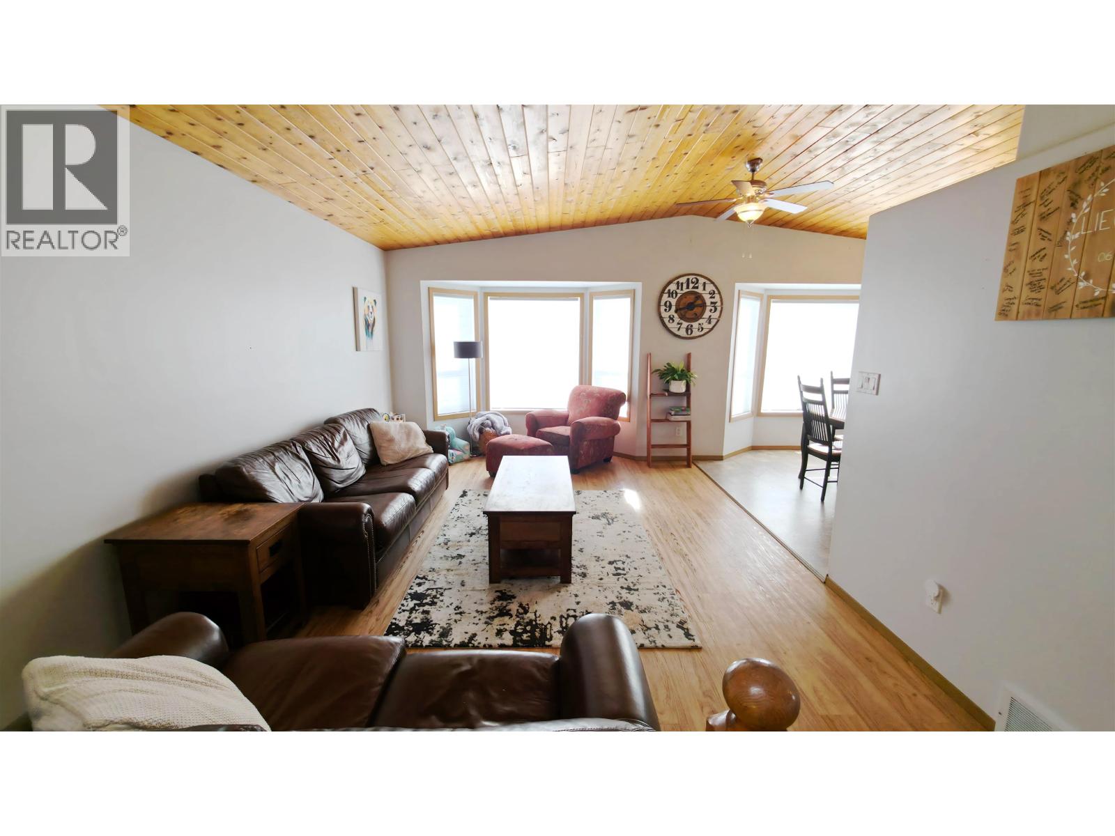 1982 Elliott Crescent, Houston, British Columbia  V0J 1Z0 - Photo 4 - R3093047