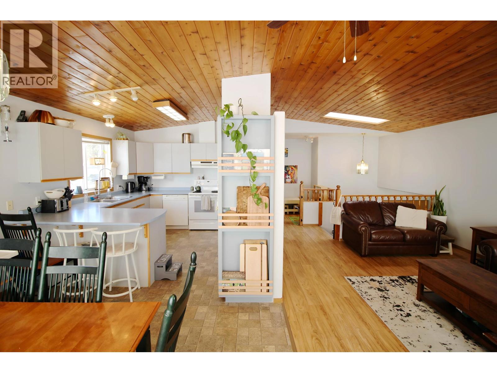 1982 Elliott Crescent, Houston, British Columbia  V0J 1Z0 - Photo 7 - R3093047