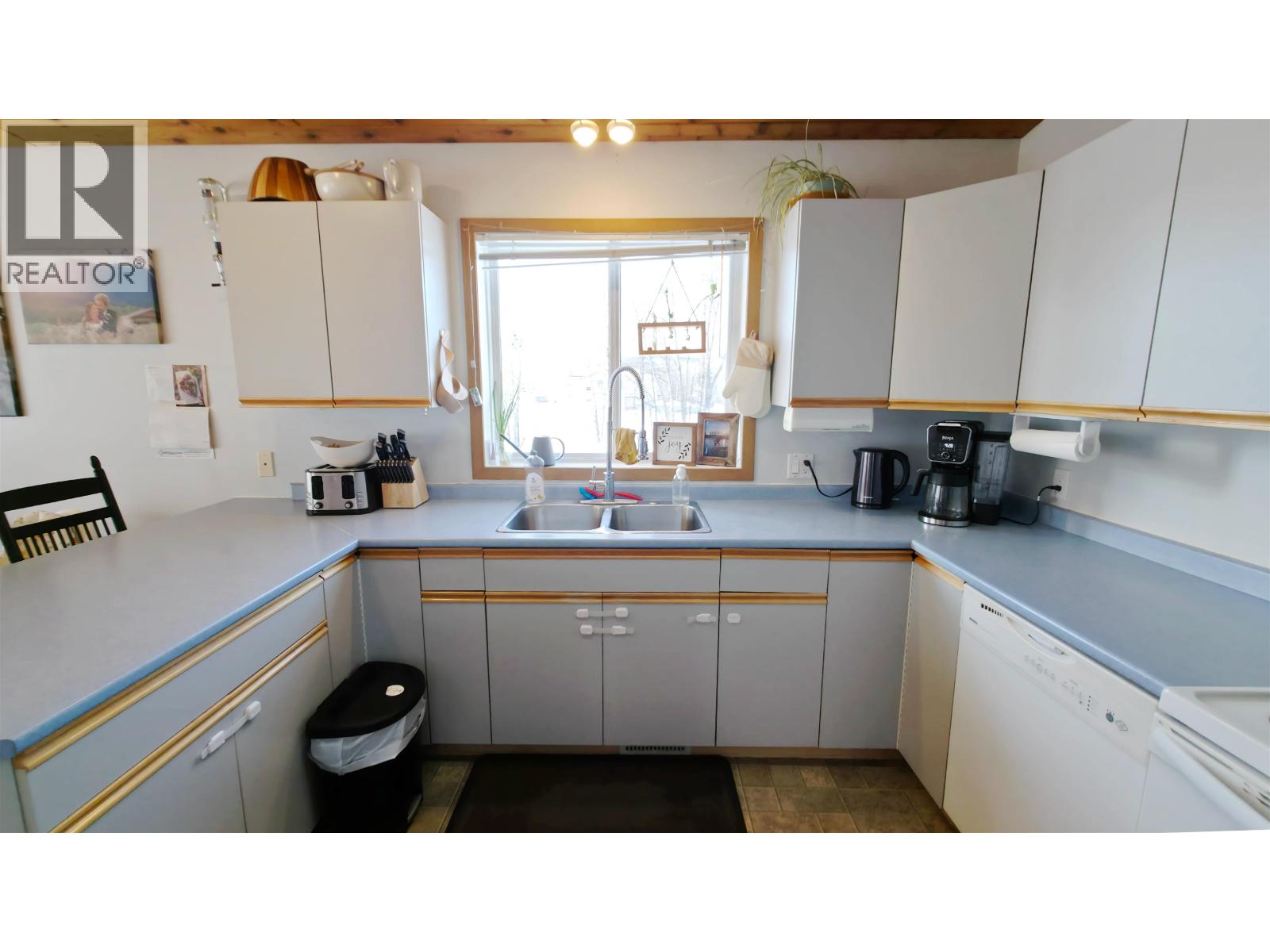 1982 Elliott Crescent, Houston, British Columbia  V0J 1Z0 - Photo 15 - R3093047