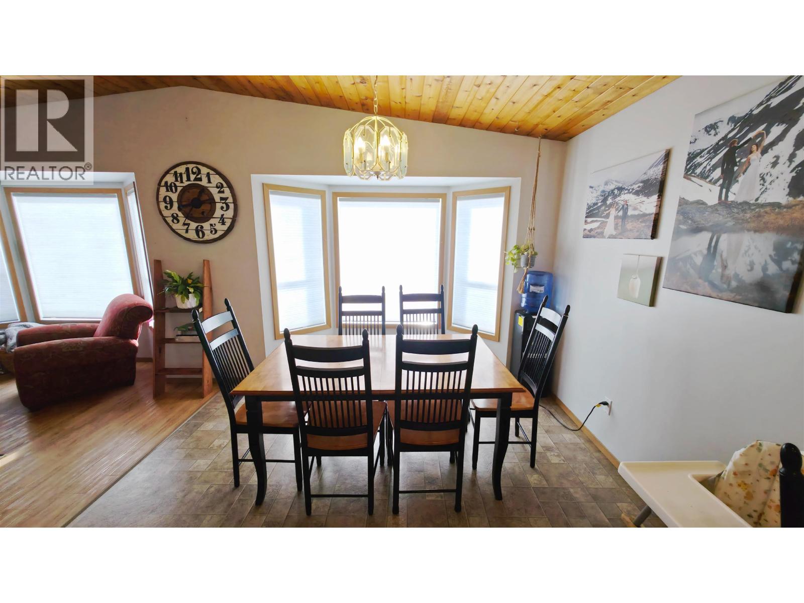 1982 Elliott Crescent, Houston, British Columbia  V0J 1Z0 - Photo 11 - R3093047