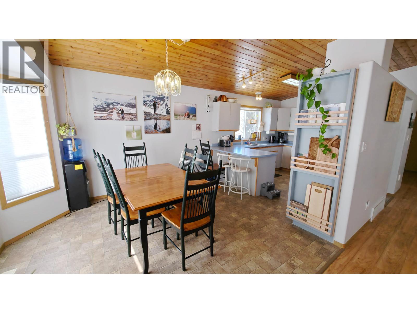 1982 Elliott Crescent, Houston, British Columbia  V0J 1Z0 - Photo 8 - R3093047