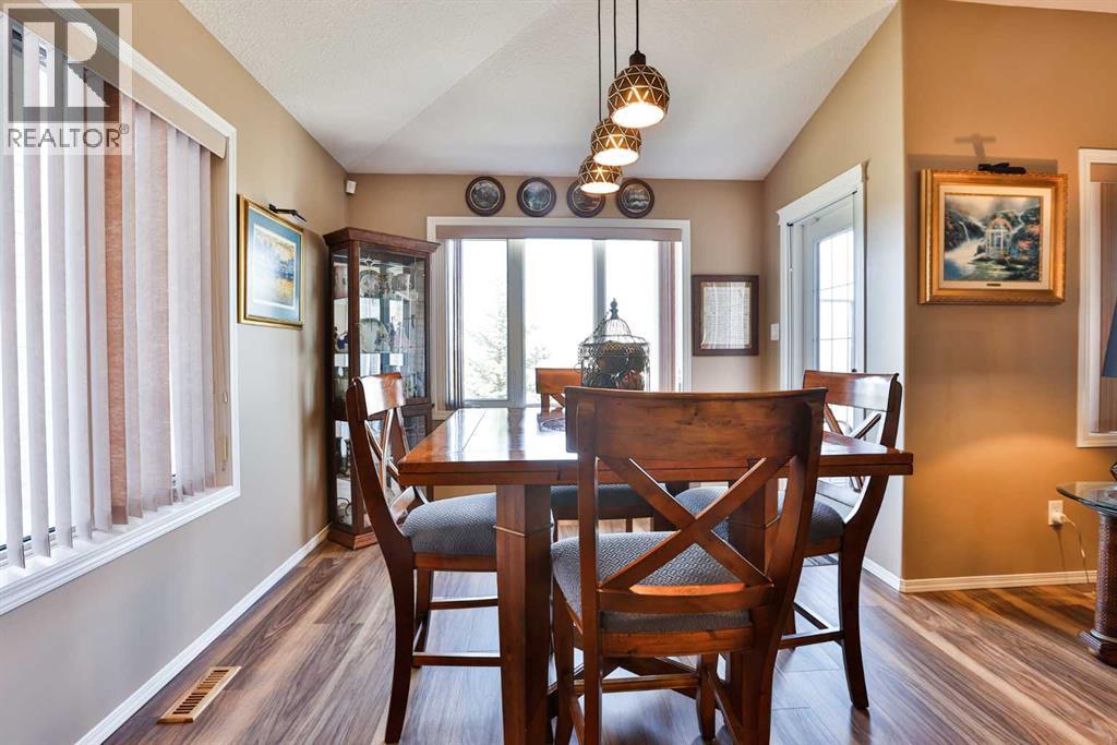 605 Sunridge Crescent W, Lethbridge, Alberta  T1J 0T4 - Photo 9 - A2295177