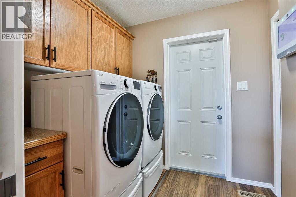 605 Sunridge Crescent W, Lethbridge, Alberta  T1J 0T4 - Photo 17 - A2295177