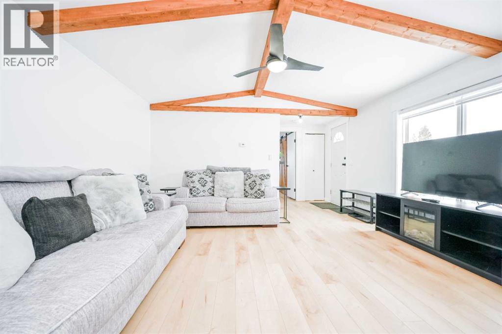 153 Clark Crescent, Rural Grande Prairie No. 1, Alberta  T8W 5K5 - Photo 4 - A2298939