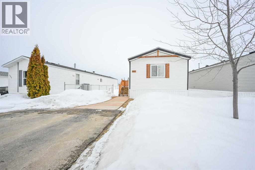 153 Clark Crescent, Rural Grande Prairie No. 1, Alberta  T8W 5K5 - Photo 2 - A2298939