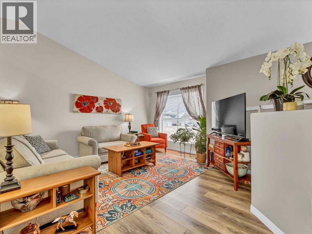 113 Vista Road Se, Medicine Hat, Alberta  T1B 4X6 - Photo 7 - A2302542