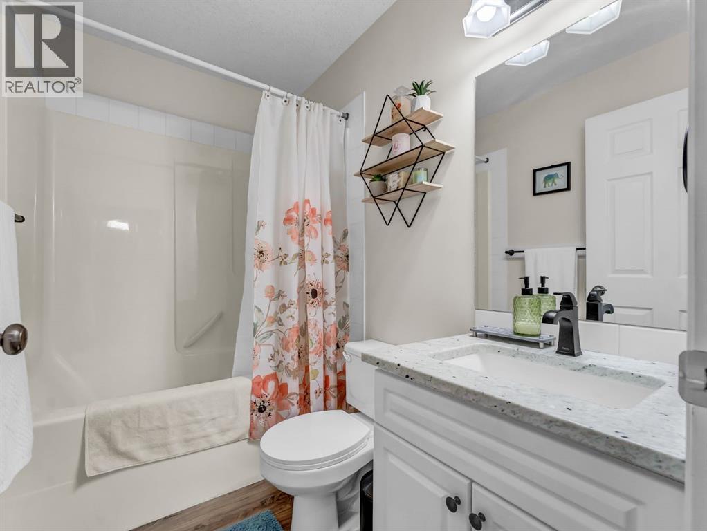 113 Vista Road Se, Medicine Hat, Alberta  T1B 4X6 - Photo 22 - A2302542