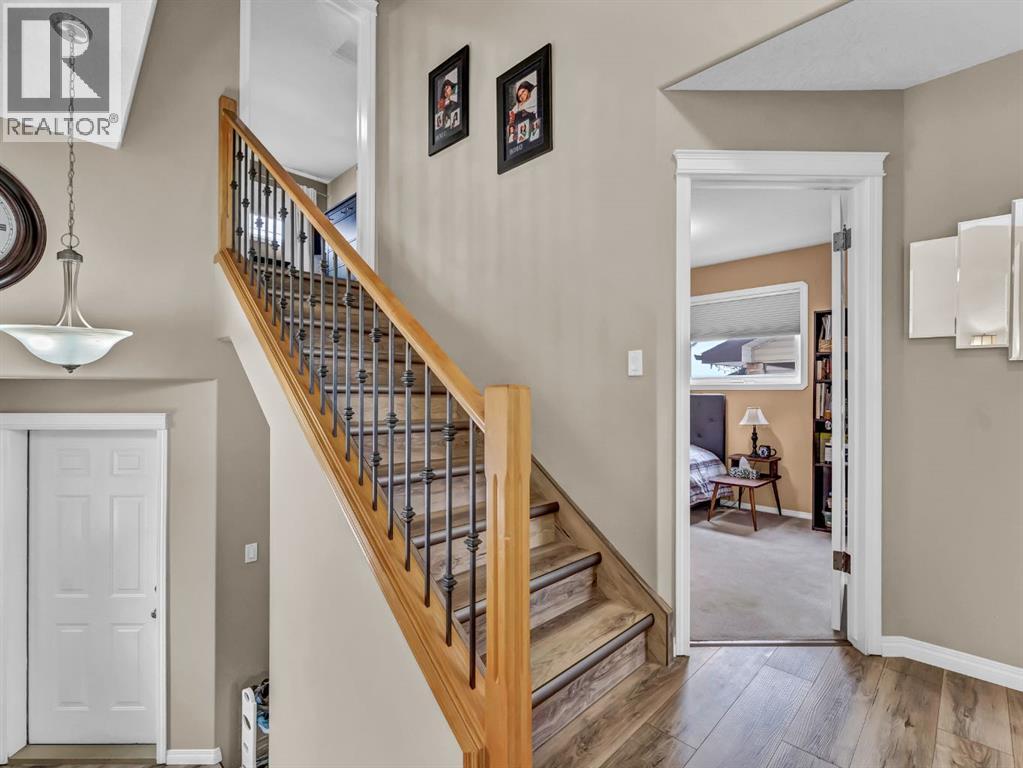 113 Vista Road Se, Medicine Hat, Alberta  T1B 4X6 - Photo 23 - A2302542