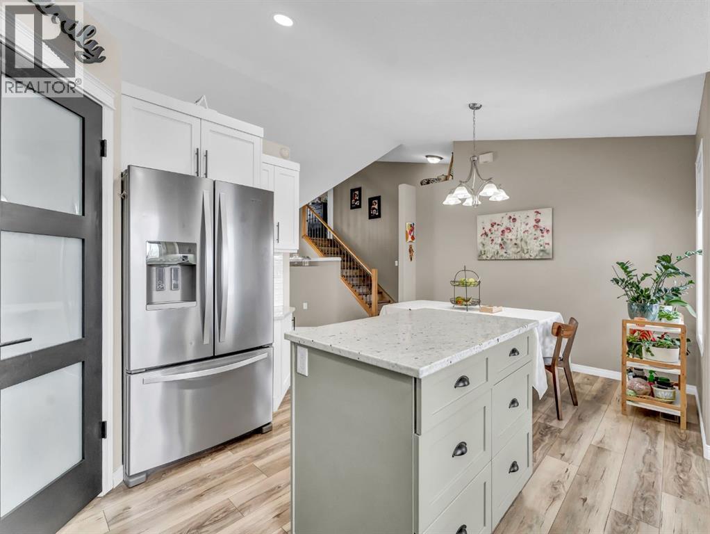 113 Vista Road Se, Medicine Hat, Alberta  T1B 4X6 - Photo 15 - A2302542