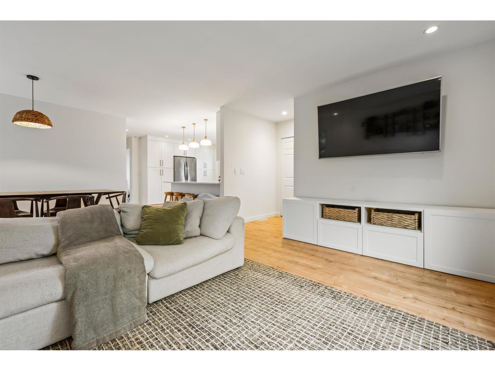 9046 Broadway Street, Chilliwack Proper South, Chilliwack, British Columbia  V2P 5W1 - Photo 8 - R3110488