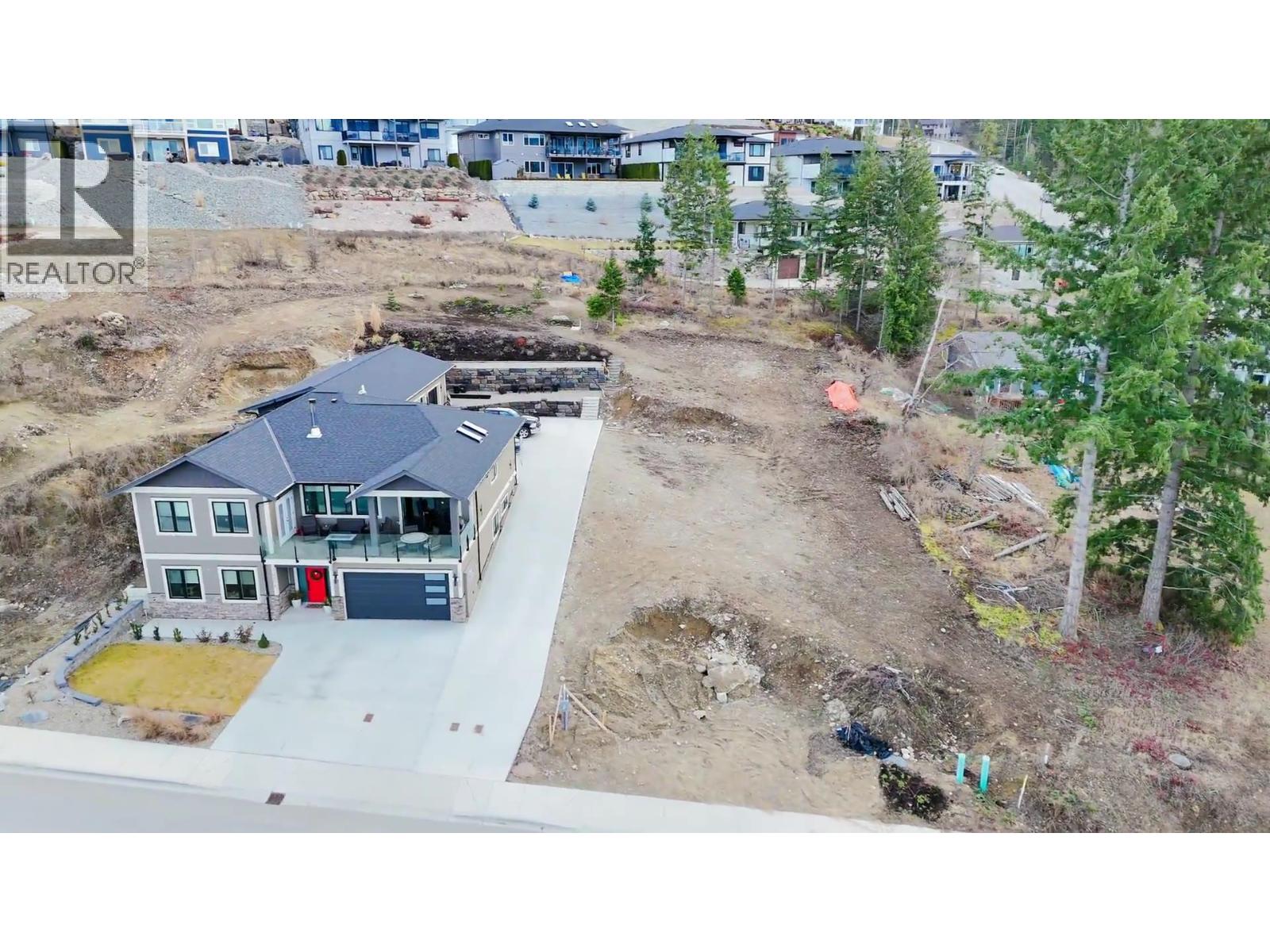 1060 16 Avenue SE, Salmon Arm, British Columbia  V1E 0H4 - Photo 8 - 10380032