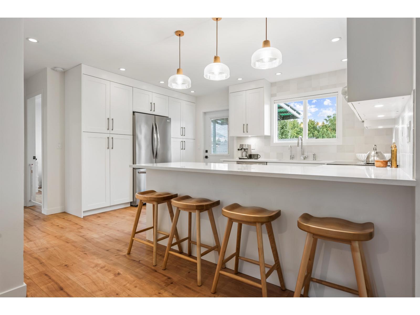 9046 Broadway Street, Chilliwack Proper South, Chilliwack, British Columbia  V2P 5W1 - Photo 2 - R3110488