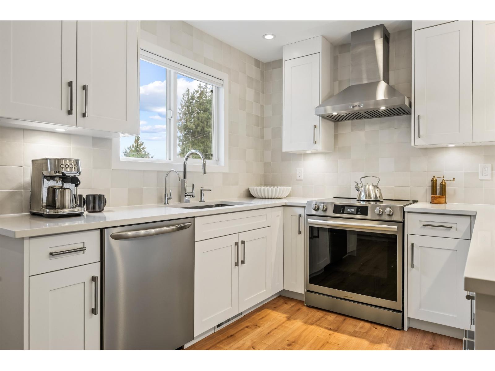 9046 Broadway Street, Chilliwack Proper South, Chilliwack, British Columbia  V2P 5W1 - Photo 12 - R3110488