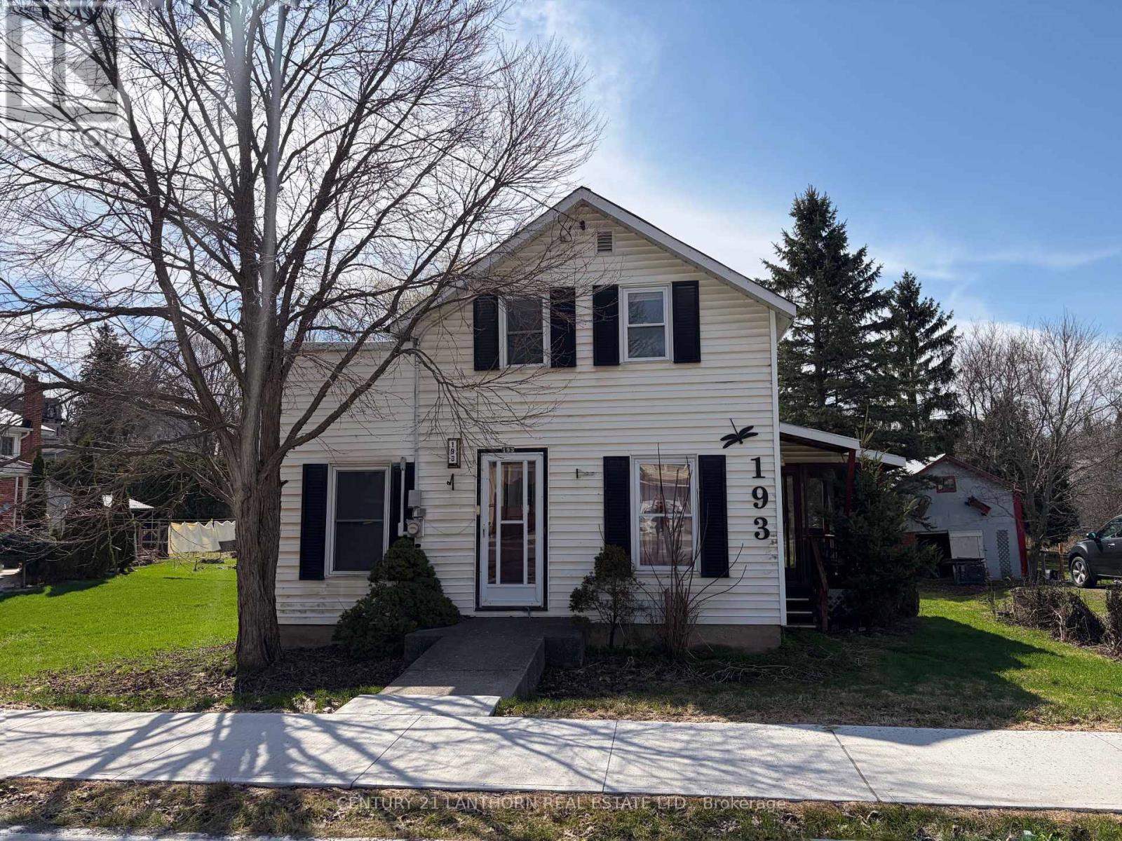 193 ST. LAWRENCE STREET E, Centre Hastings, Ontario