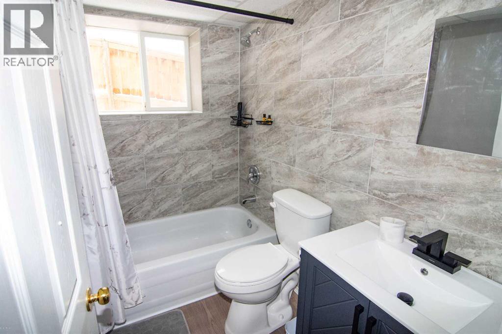 318 Strathford Crescent, Strathmore, Alberta  T1P 1N9 - Photo 33 - A2291394