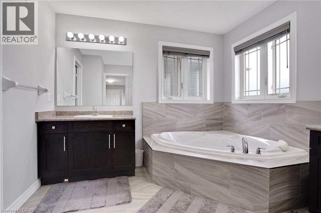 341 Rivertrail Avenue, Kitchener, Ontario  N2A 0K4 - Photo 32 - 40821906