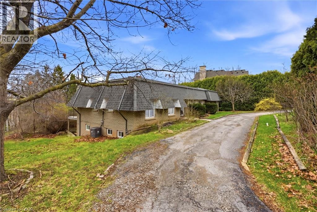 1310 Beaufort Drive, Burlington, Ontario  L7P 4V9 - Photo 3 - 40822009