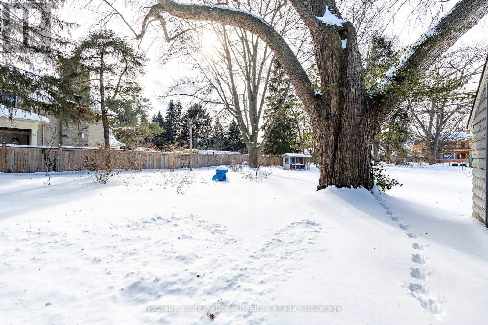 362 Fourth Line, Oakville, Ontario  L6L 5A4 - Photo 13 - W12754188