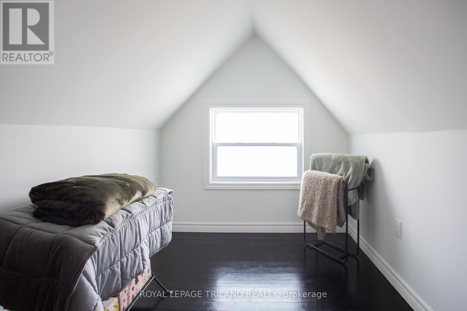 21 Maple Street, St. Thomas, Ontario  N5R 1Y8 - Photo 18 - X13021798