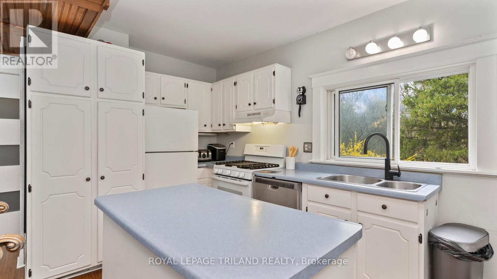 41 Gunn Street, London North, Ontario  N6G 1C6 - Photo 8 - X13021802