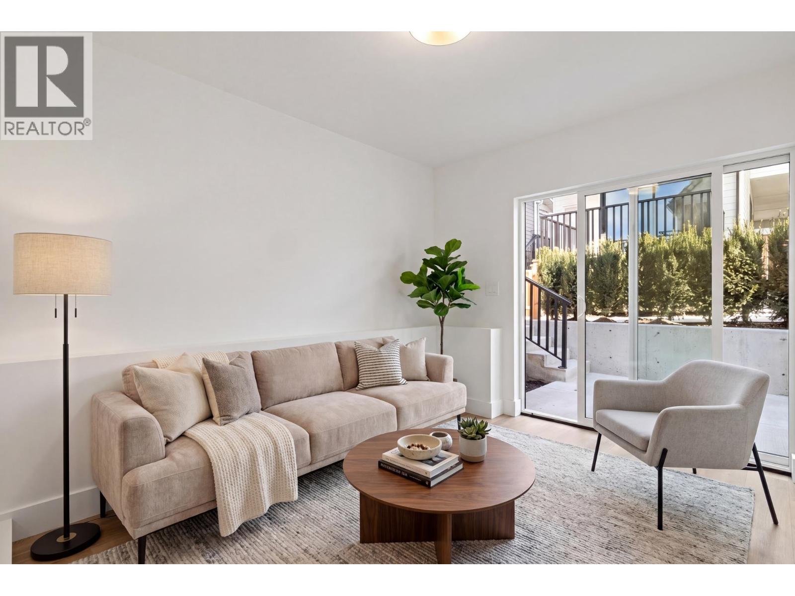 2 326 W 14th Street, North Vancouver, British Columbia  V7M 1P6 - Photo 30 - R3113296