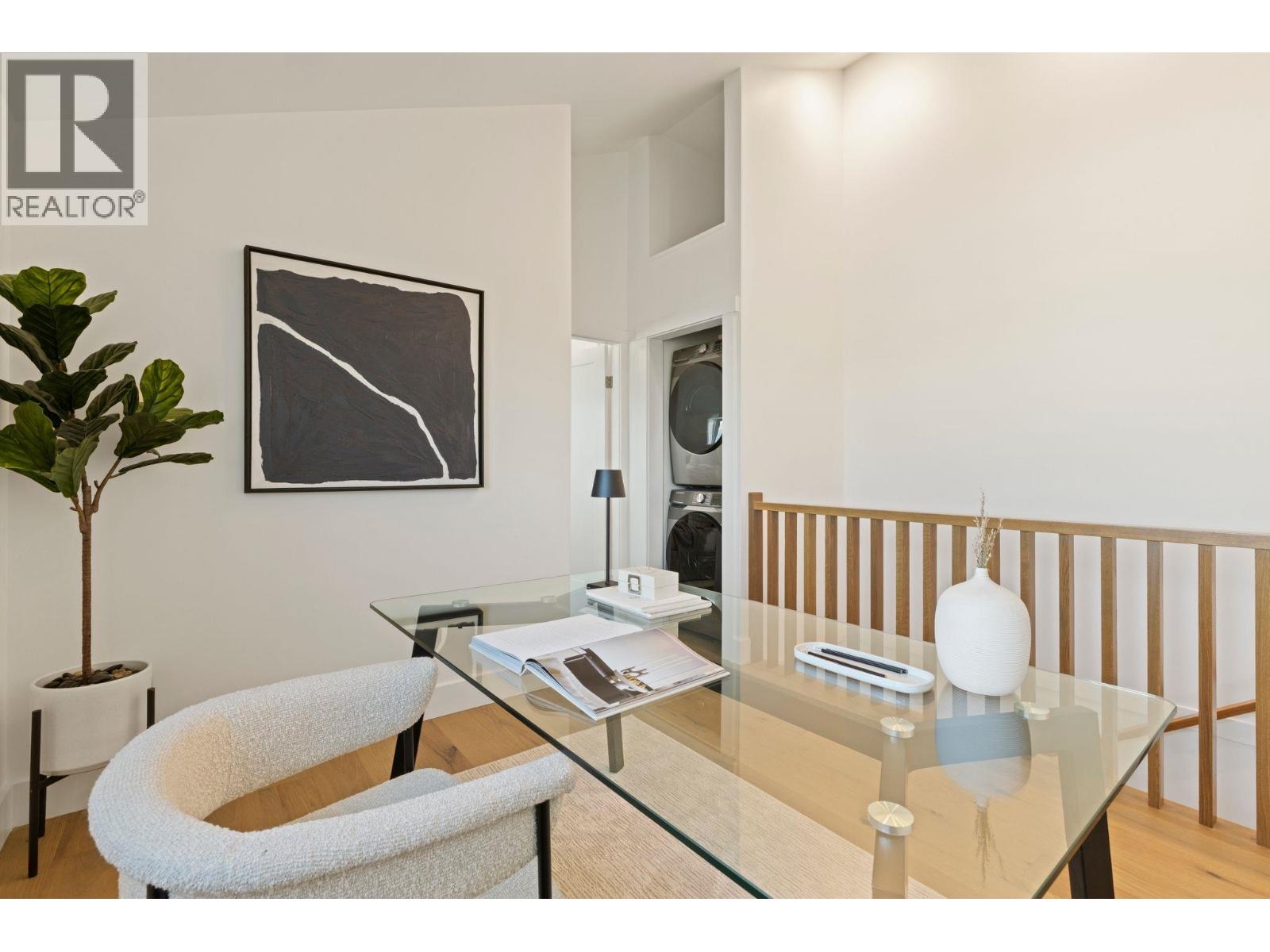 2 326 W 14th Street, North Vancouver, British Columbia  V7M 1P6 - Photo 18 - R3113296