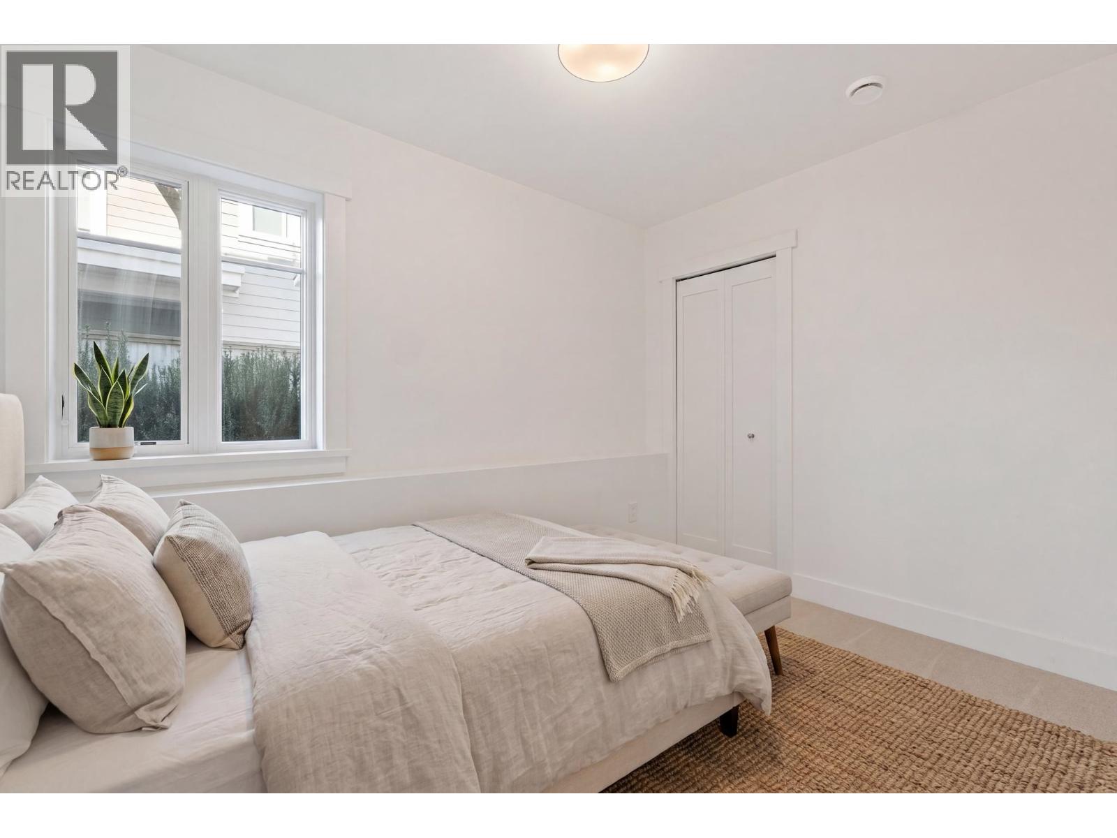 2 326 W 14th Street, North Vancouver, British Columbia  V7M 1P6 - Photo 28 - R3113296