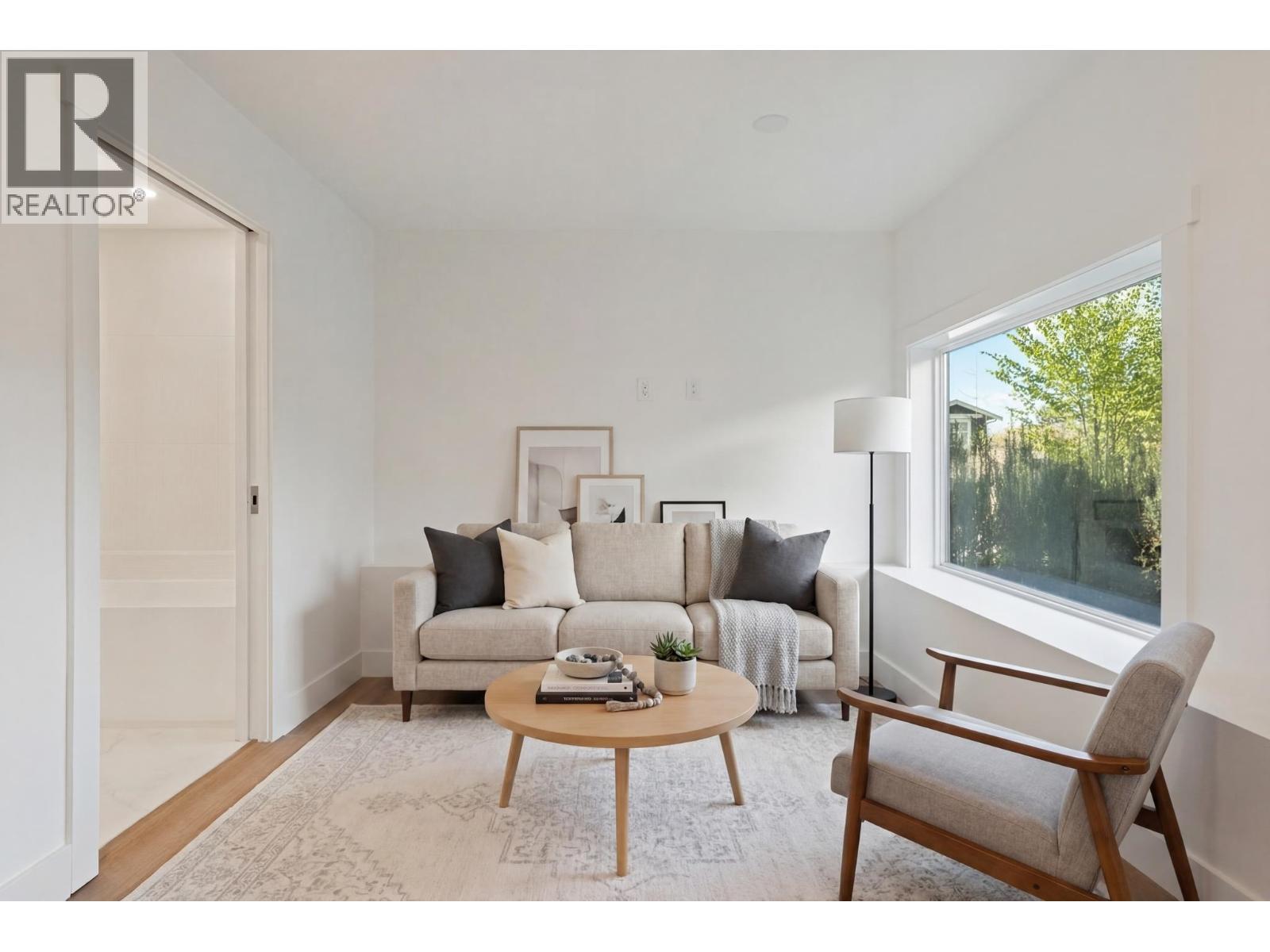 2 326 W 14th Street, North Vancouver, British Columbia  V7M 1P6 - Photo 27 - R3113296