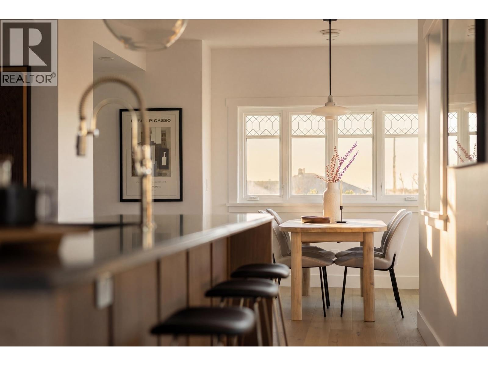 2 326 W 14th Street, North Vancouver, British Columbia  V7M 1P6 - Photo 12 - R3113296