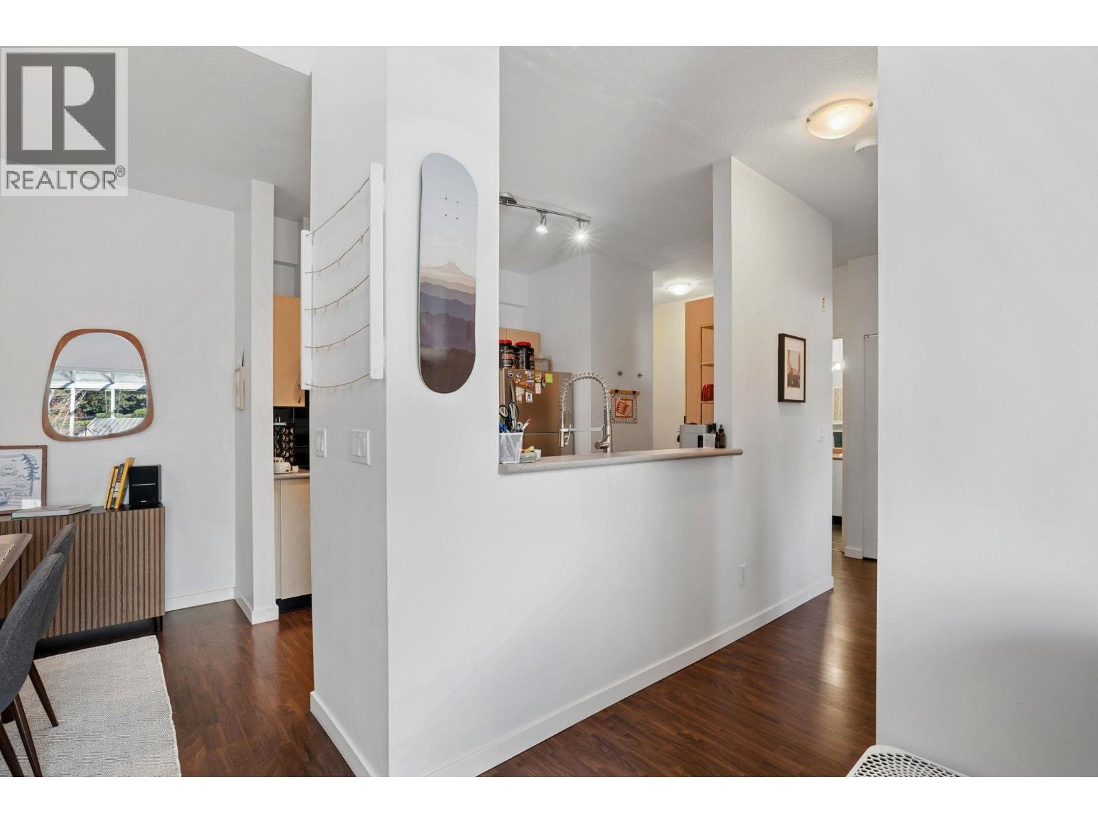 409 3768 Hastings Street, Burnaby, British Columbia  V5C 2H5 - Photo 11 - R3113243