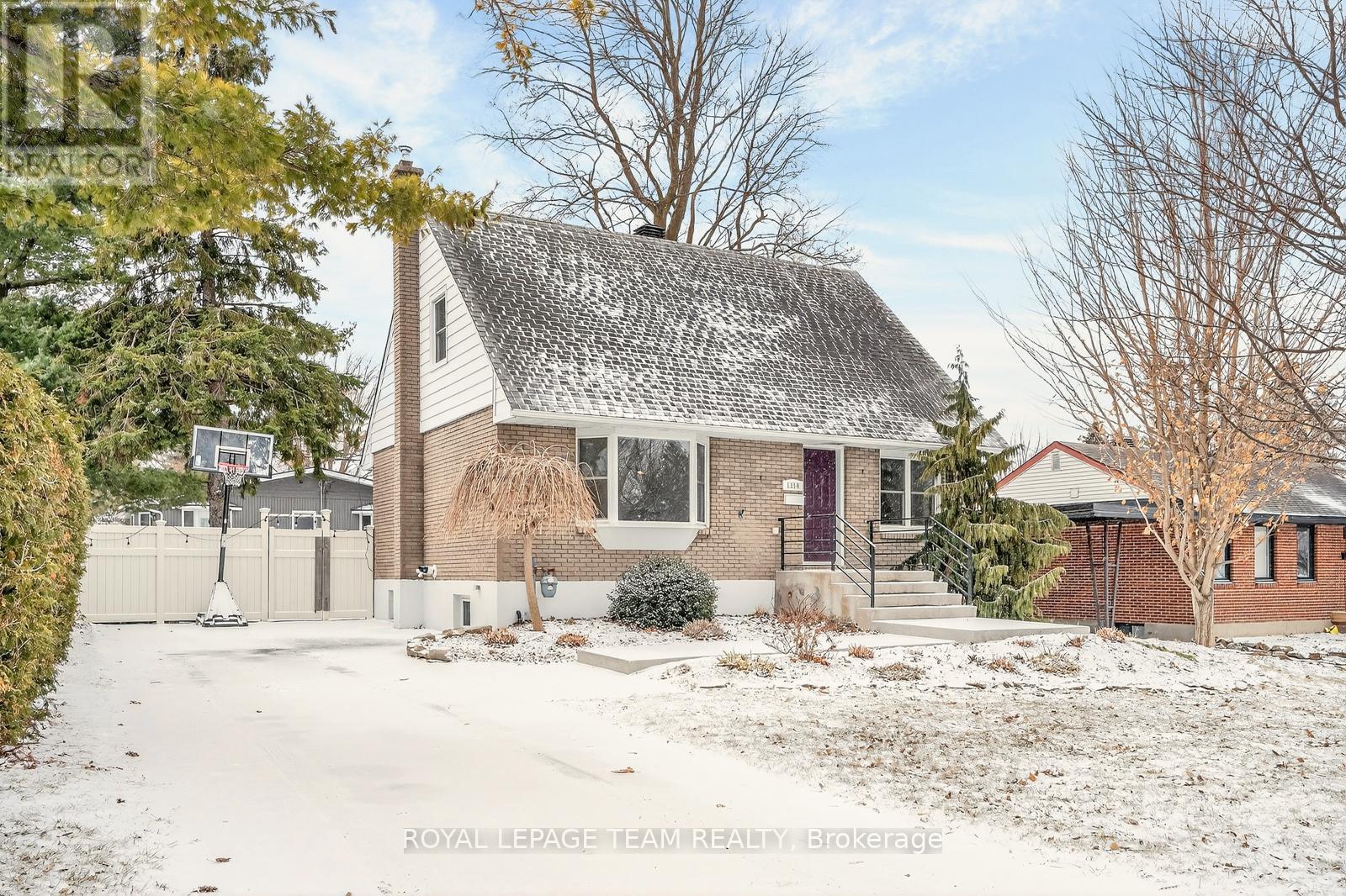 1314 Randall Avenue, Ottawa, Ontario  K1H 7R1 - Photo 2 - X13021686