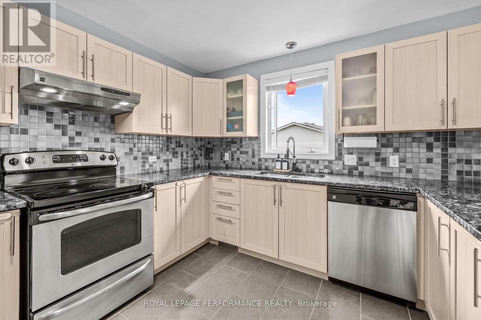 14 Maria Street, Casselman, Ontario  K0A 1M0 - Photo 9 - X13021750