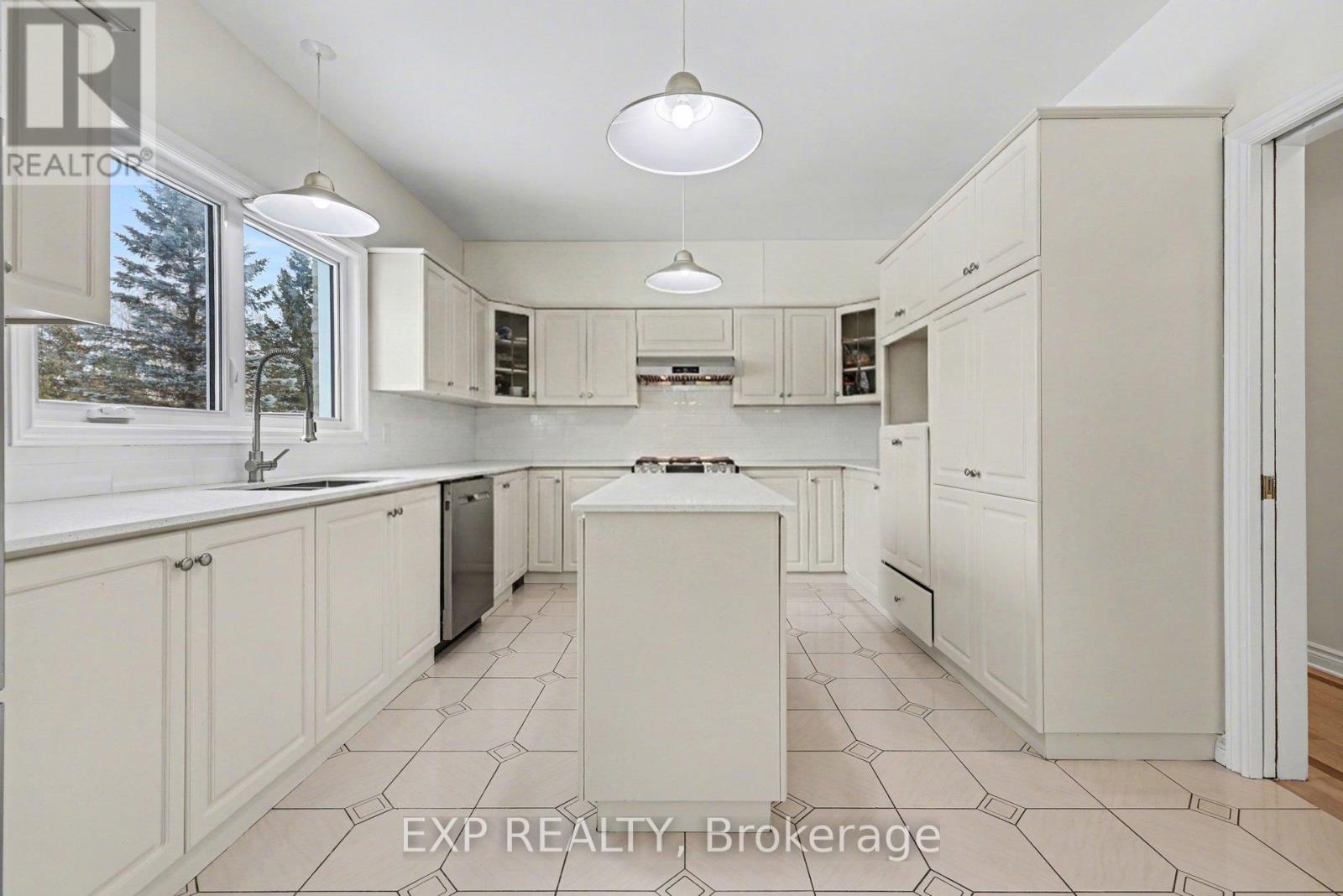 5749 Knights Drive, Ottawa, Ontario  K4M 1K2 - Photo 12 - X13021842