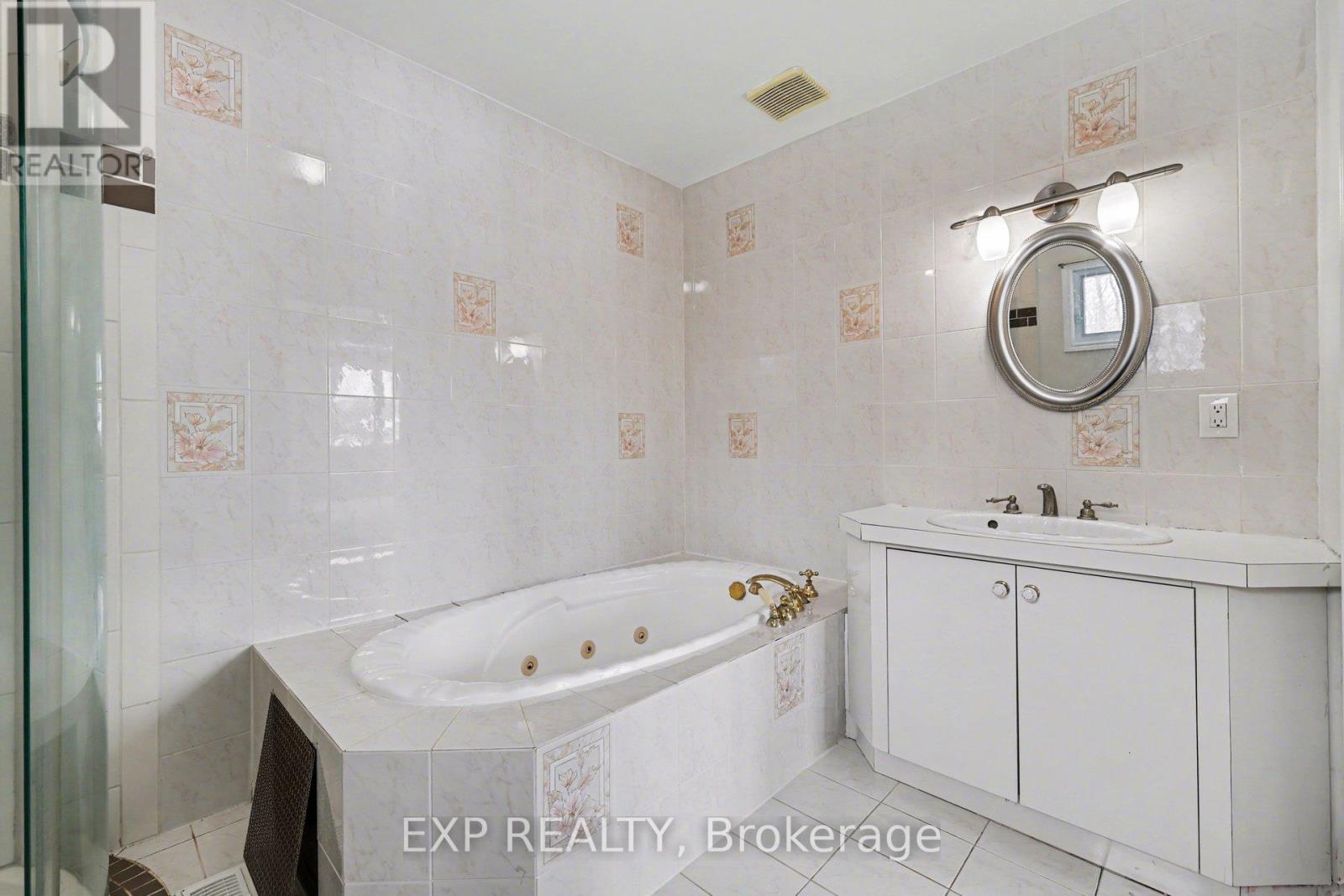 5749 Knights Drive, Ottawa, Ontario  K4M 1K2 - Photo 27 - X13021842