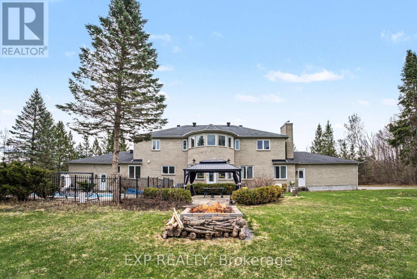 5749 Knights Drive, Ottawa, Ontario  K4M 1K2 - Photo 39 - X13021842