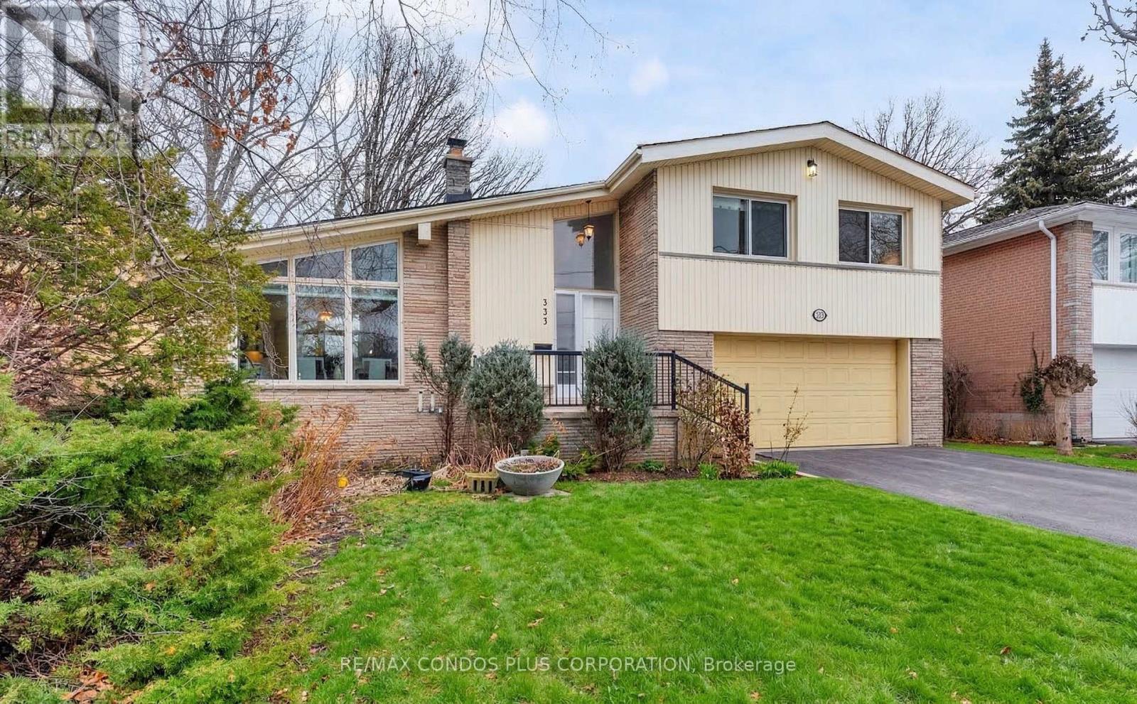 333 Pleasant Avenue, Toronto, Ontario  M2R 2R3 - Photo 4 - C12870680