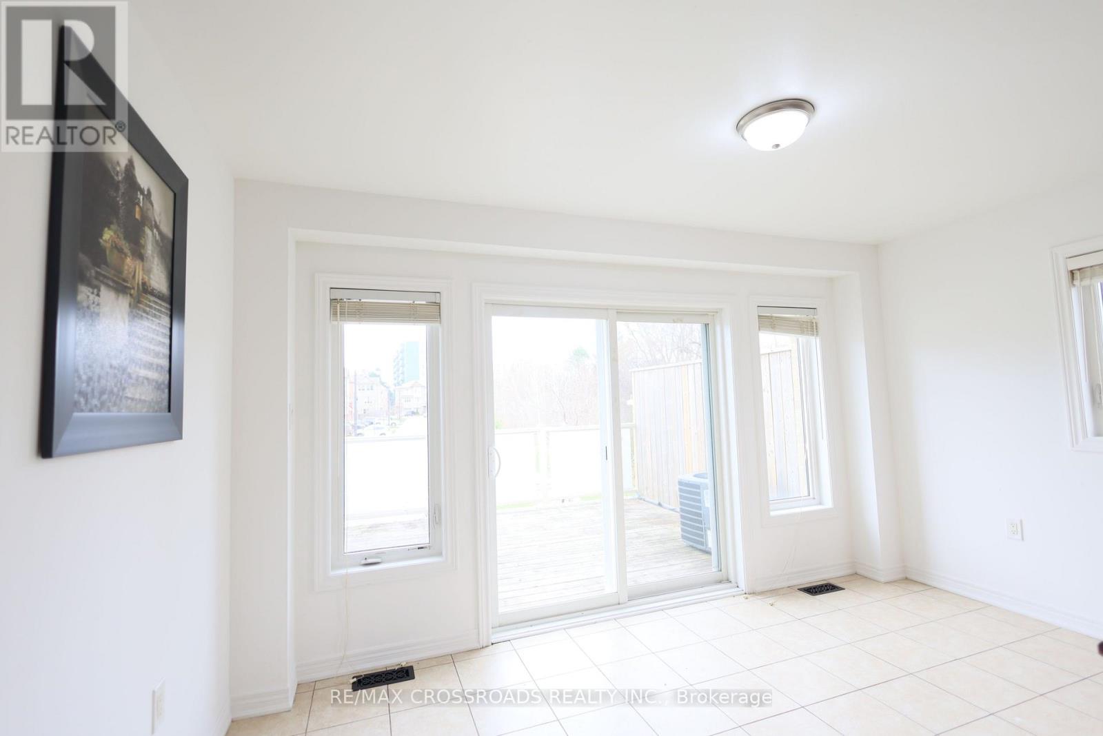 1309 Danforth Road, Toronto, Ontario  M1J 0B1 - Photo 14 - E13016934