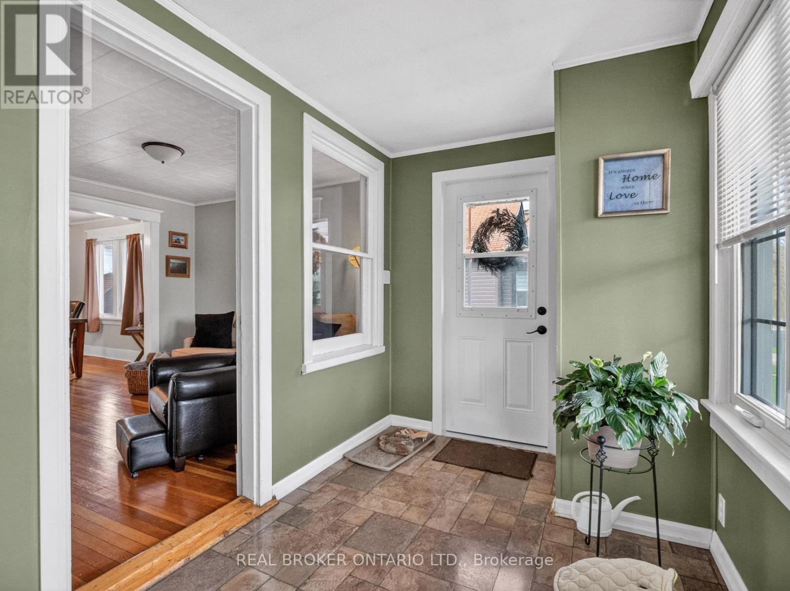 65 Christmas Street, Port Colborne (Killaly East), Ontario  L3K 1M4 - Photo 12 - X13021722