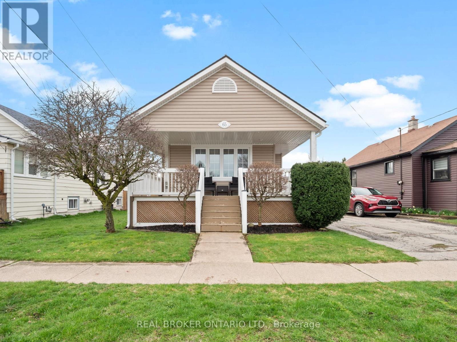 65 Christmas Street, Port Colborne (Killaly East), Ontario  L3K 1M4 - Photo 2 - X13021722