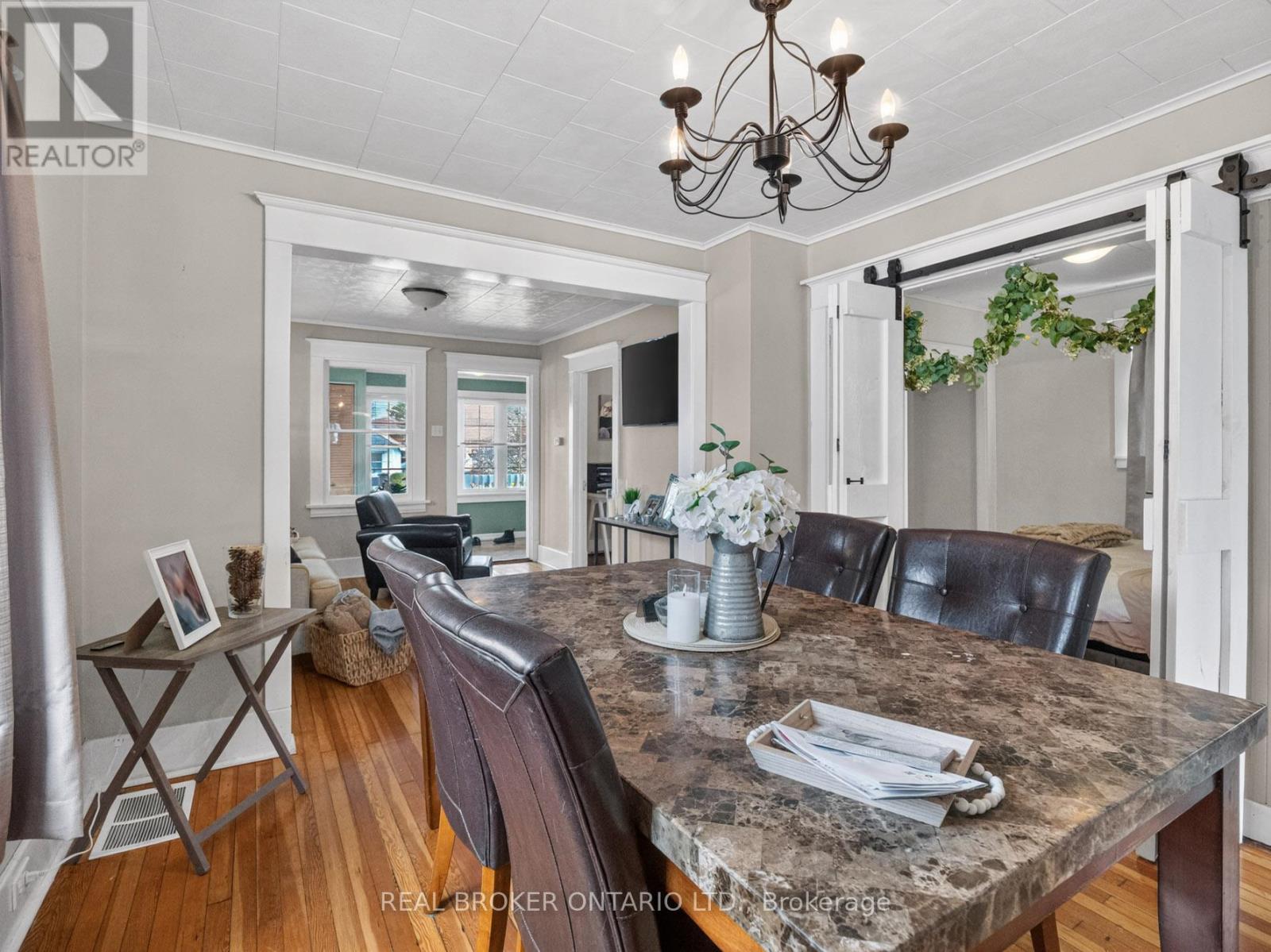 65 Christmas Street, Port Colborne (Killaly East), Ontario  L3K 1M4 - Photo 5 - X13021722