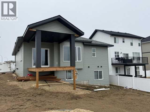2 Aura Drive, Blackfalds, Alberta  T4M 0N3 - Photo 2 - A2303540