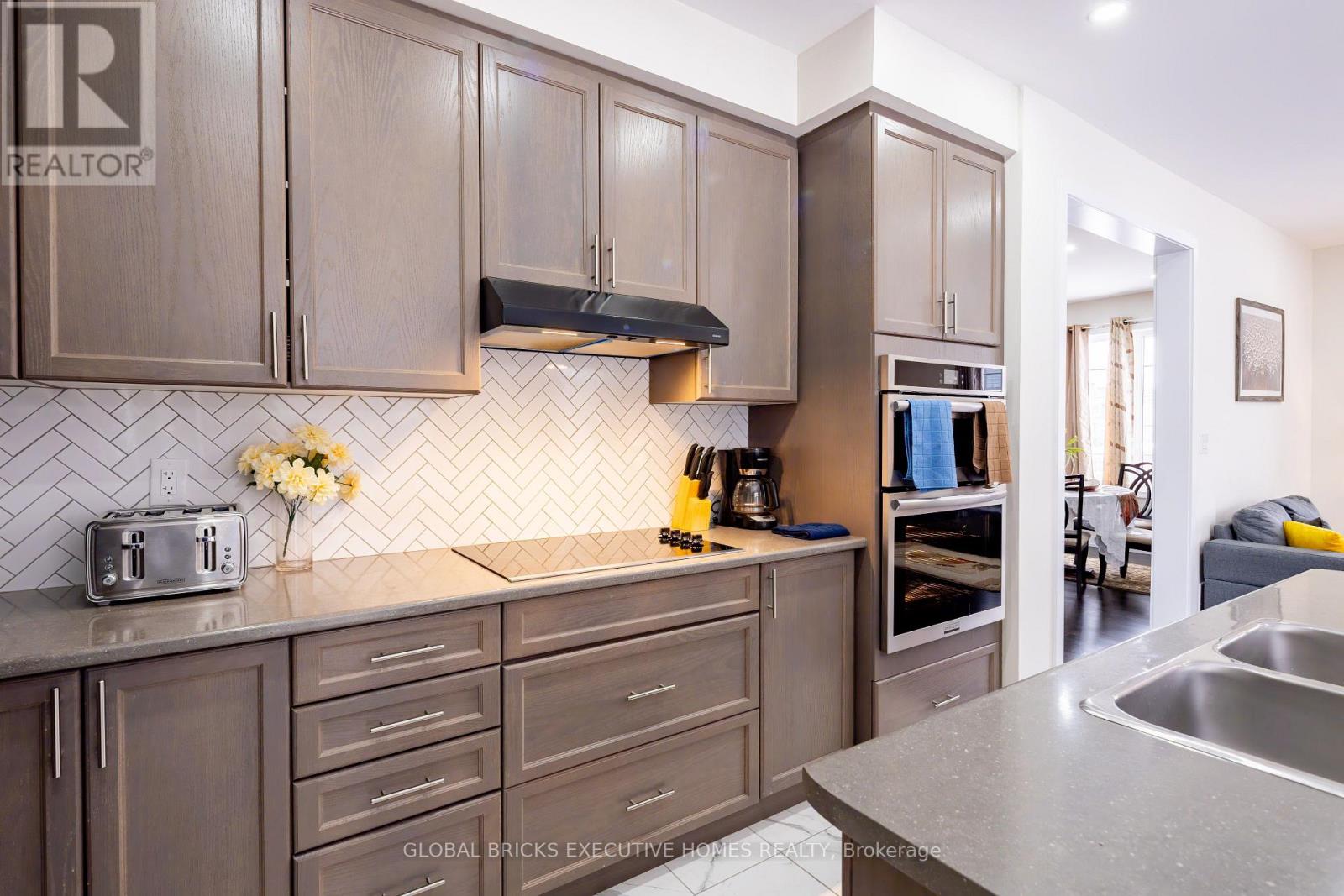 91 Higgins Avenue, Thorold, Ontario  L3B 5N5 - Photo 6 - X12850800