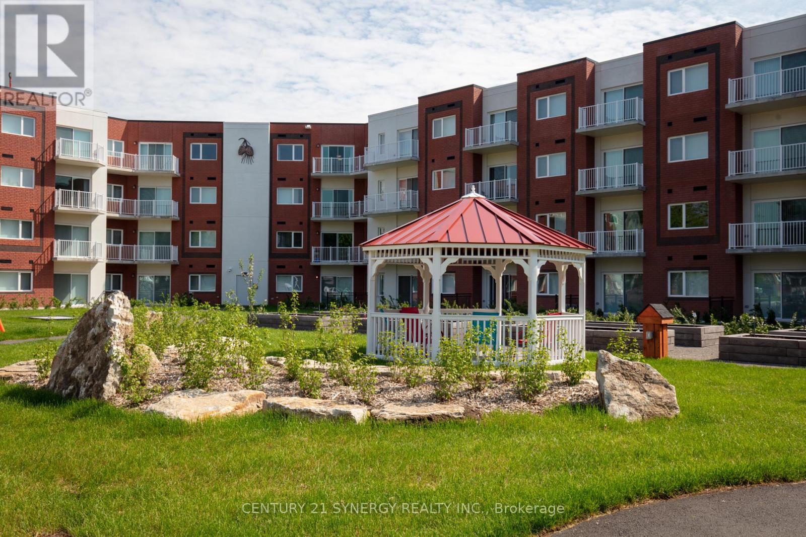 225 - 45 Elmsley Street, Smiths Falls, Ontario  K7A 5J4 - Photo 2 - X13002680