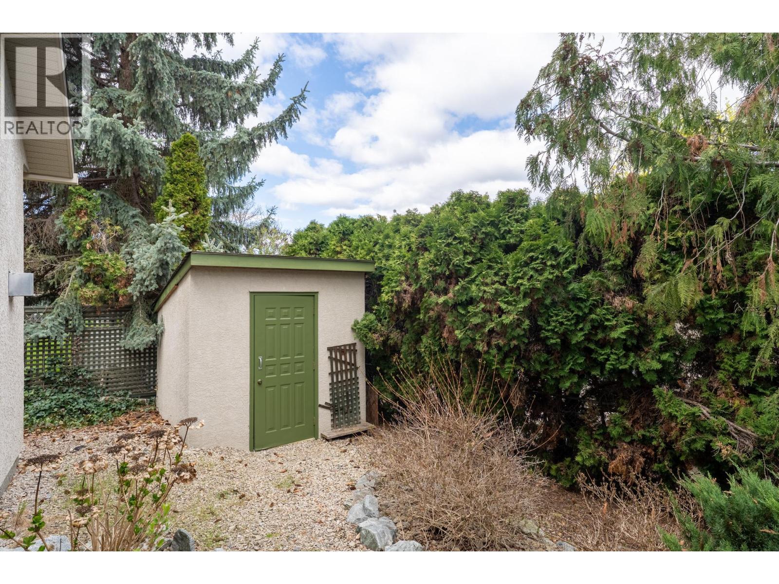 795 Torrs Court, Kelowna, British Columbia  V1W 1B5 - Photo 24 - 10383780