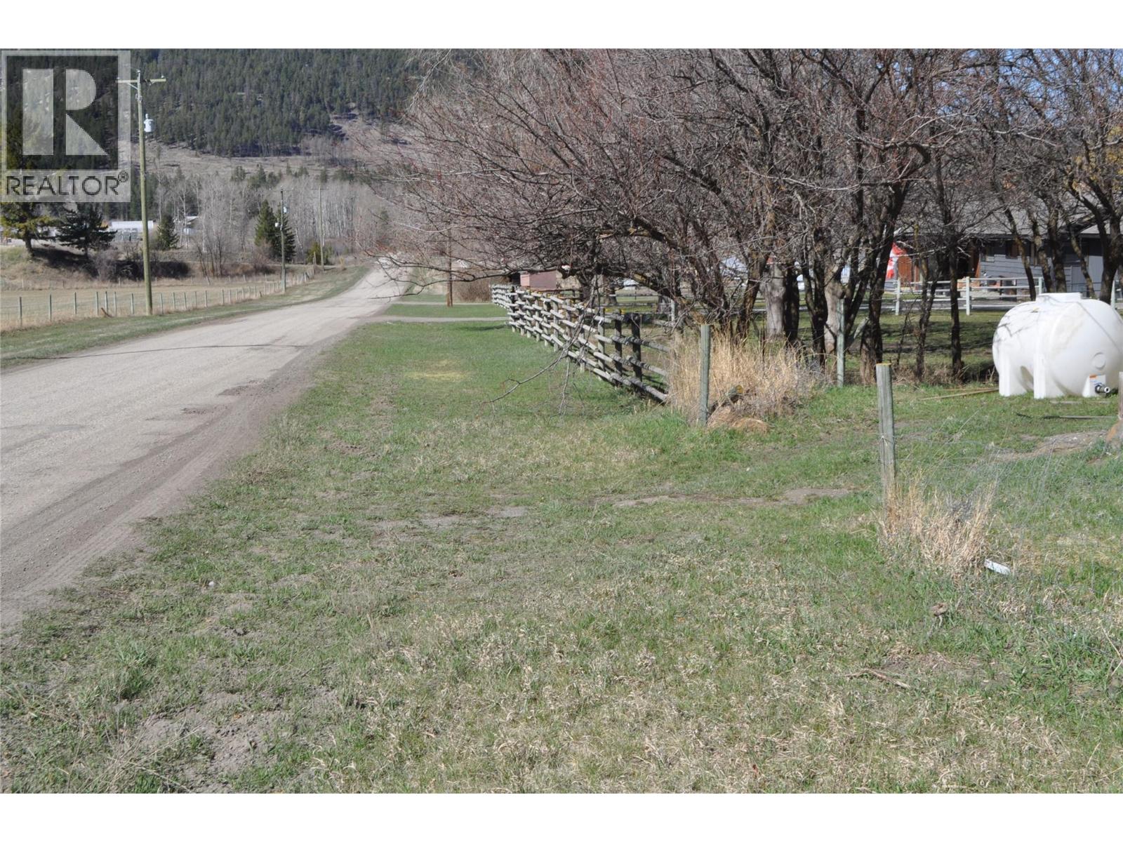 3903 Monte Lake Road, Kamloops, British Columbia  V0E 2N0 - Photo 44 - 10383305