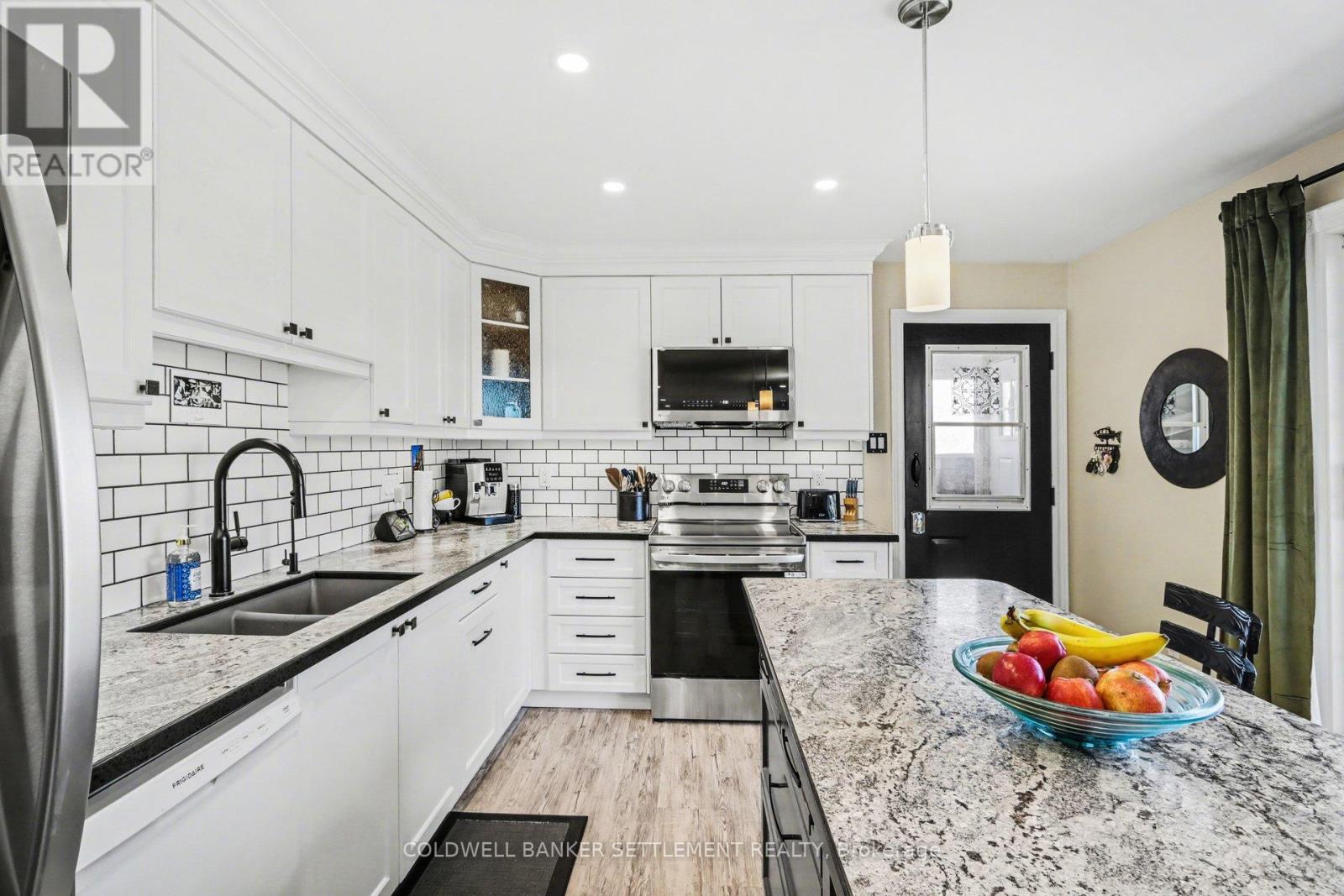 5907 Hwy. 43 Highway, Drummond/north Elmsley, Ontario  K7H 3C7 - Photo 12 - X13021708