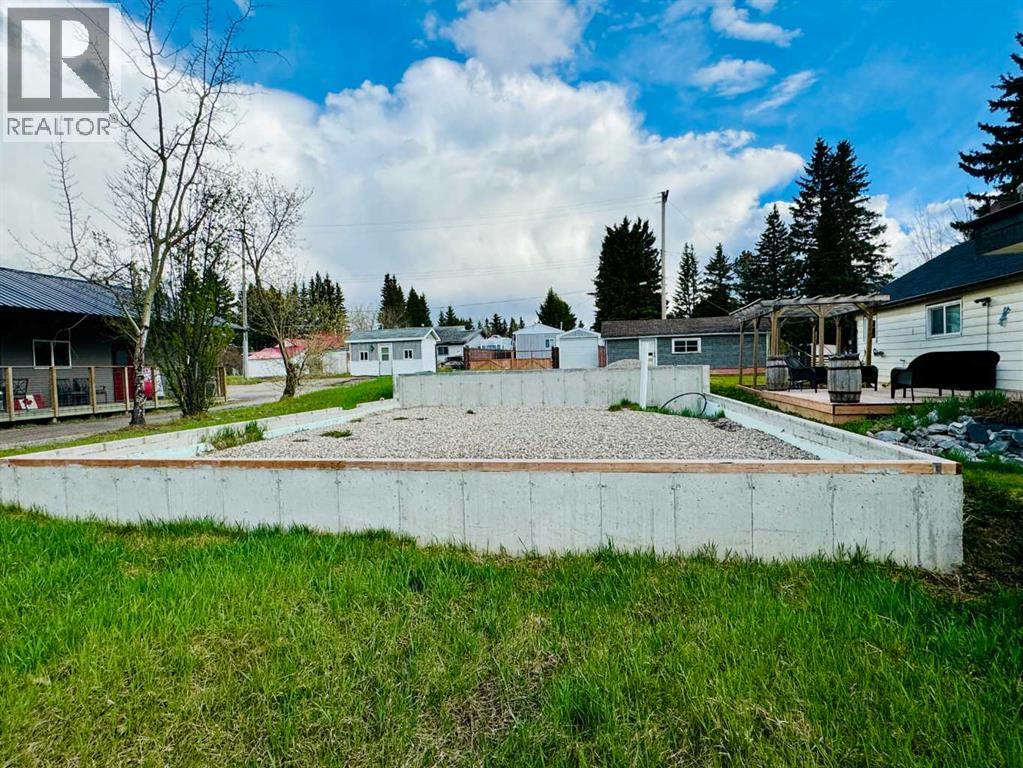 5135 50 Avenue, Caroline, Alberta  T0M 0M0 - Photo 1 - A2131338