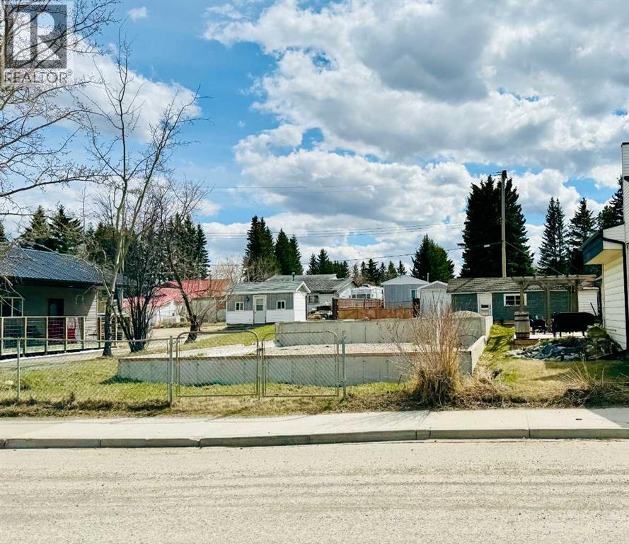 5135 50 Avenue, Caroline, Alberta  T0M 0M0 - Photo 2 - A2131338