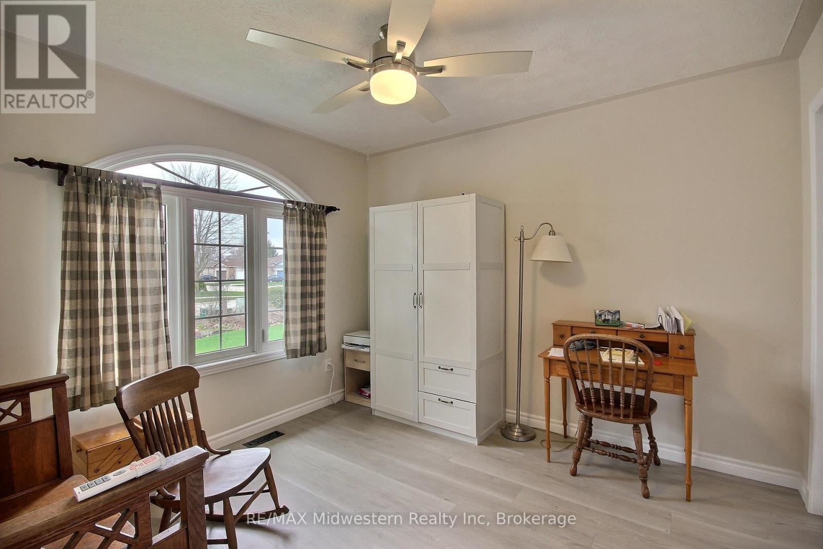 380 Havelock Avenue S, North Perth, Ontario  N4W 3T4 - Photo 3 - X13021756