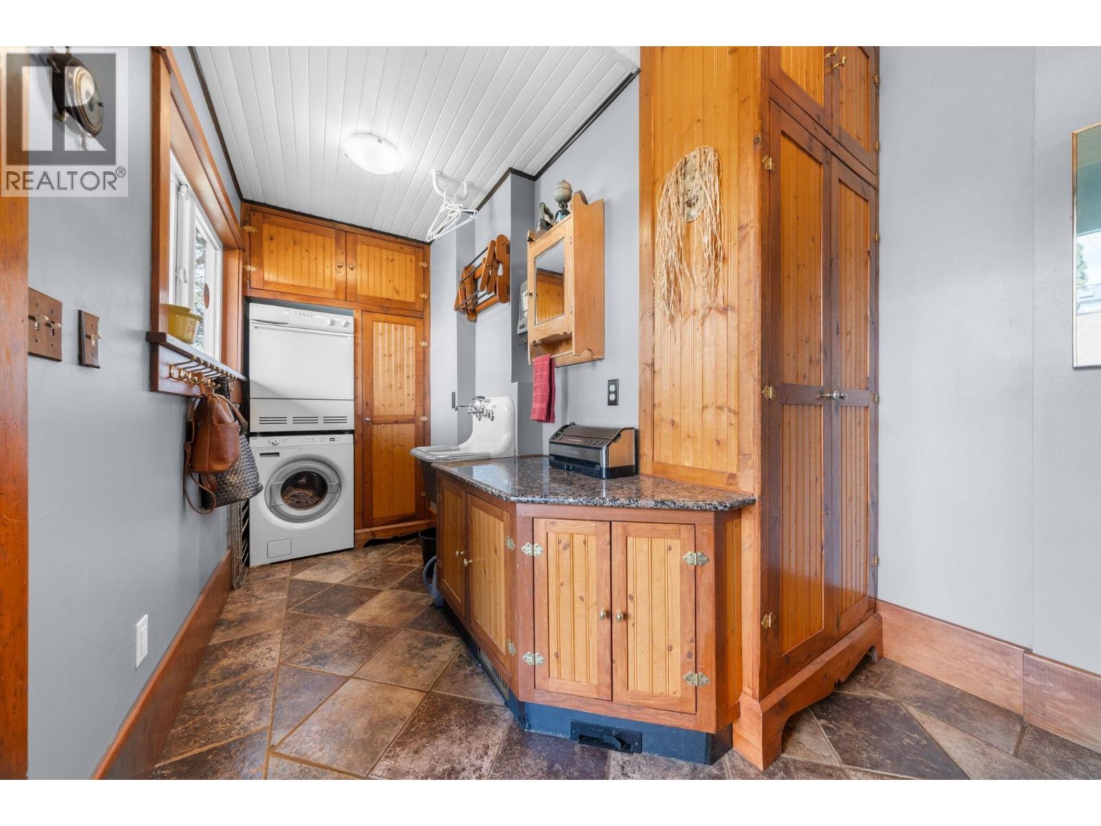 628 E 5th Street, North Vancouver, British Columbia  V7L 1M7 - Photo 20 - R3111195